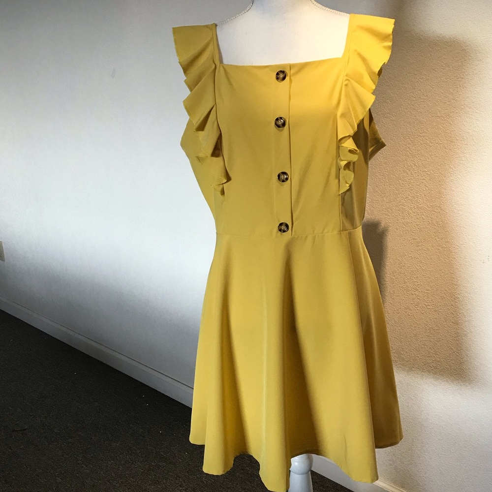 Yellow Dress - Picture 3 of 7
